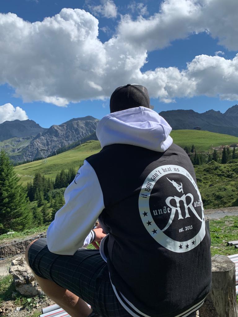 2 Tone Zip Hoodie Schwarz-Weiss - Premium Streetwear Kapuzenpullover